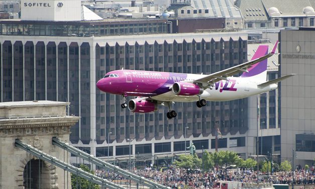 Május 1-i Wizz Air repülőgép Duna feletti átrepülése